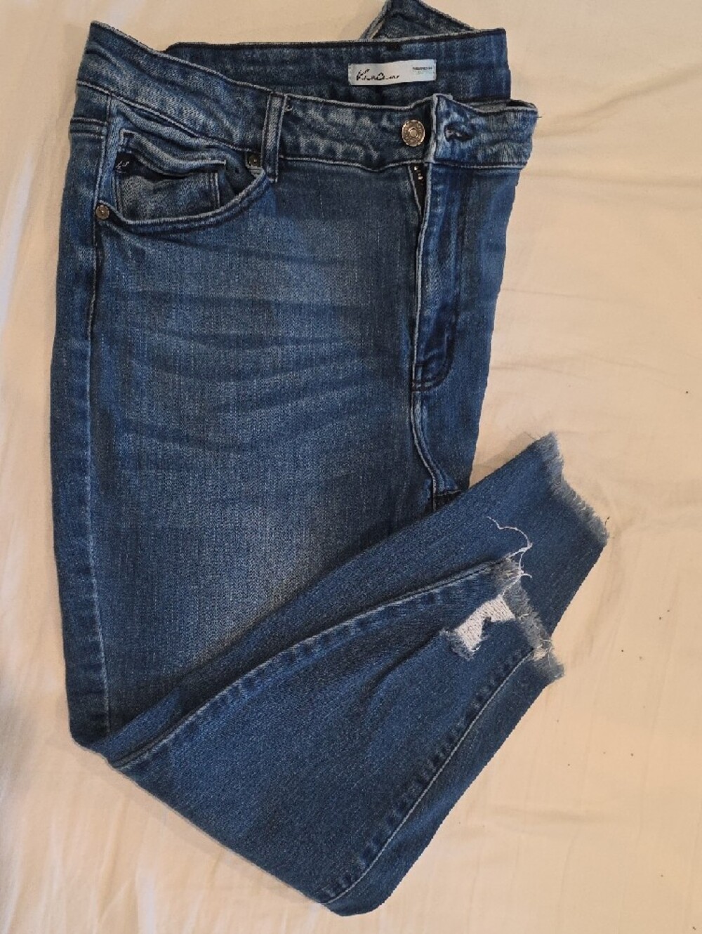 KanCan Cropped Washed Blue Distressed Ankle Jeans
